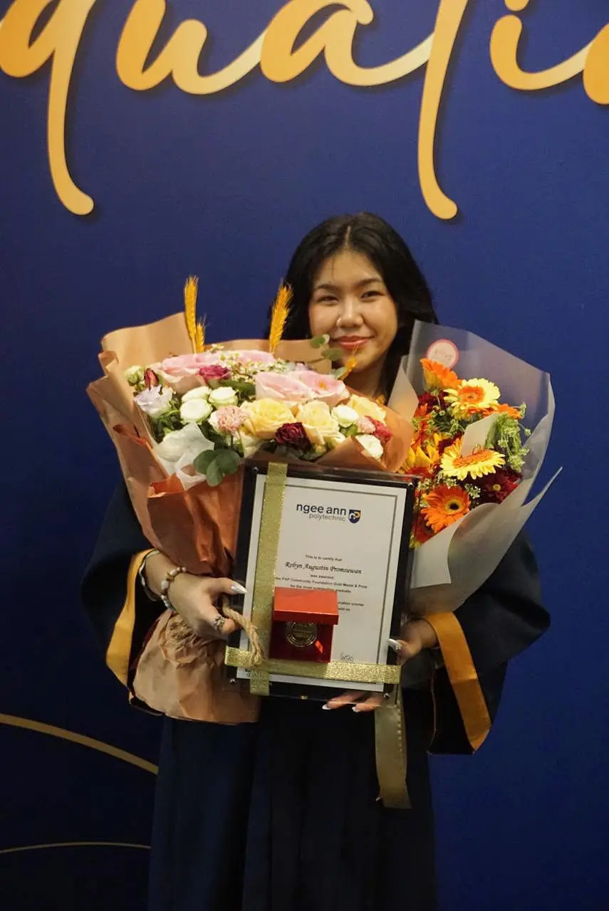 Robyn Augustin Promsuwan (Valedictorian)
